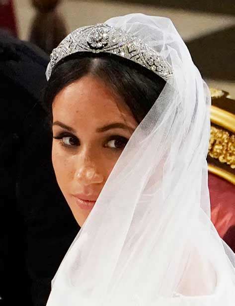 did meghan markle wear the tiara.